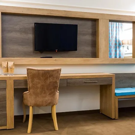Hotel Tiara 4*