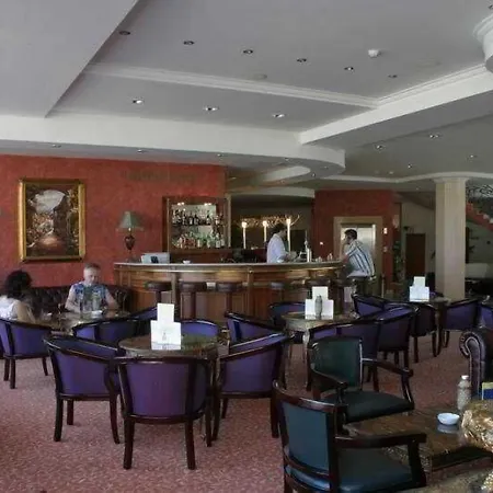 Tiara 4* Sluneční pobřeží