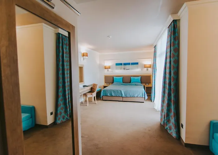 Tiara Otel Sunny Beach