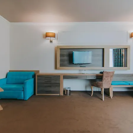 Tiara 4* Sluneční pobřeží