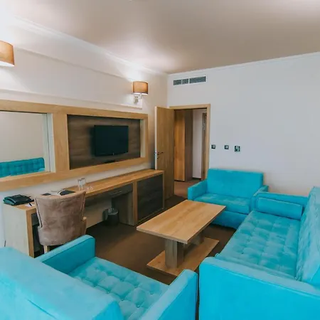 Tiara Hotel