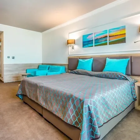 Otel Tiara Sunny Beach